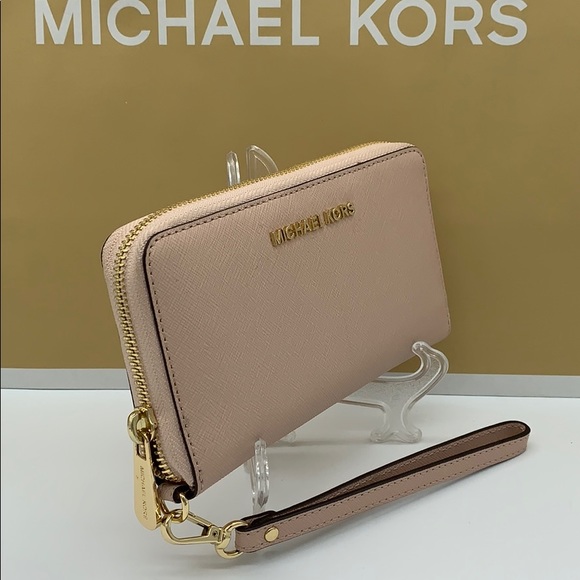 MICHAEL KORS JET SET TRAVEL LG FLAT MF PHN CASE - Picture 3 of 16